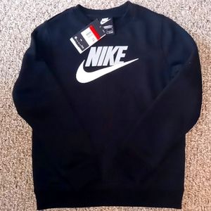 ✔️NWT Boys Nike Sweatshirt✔️